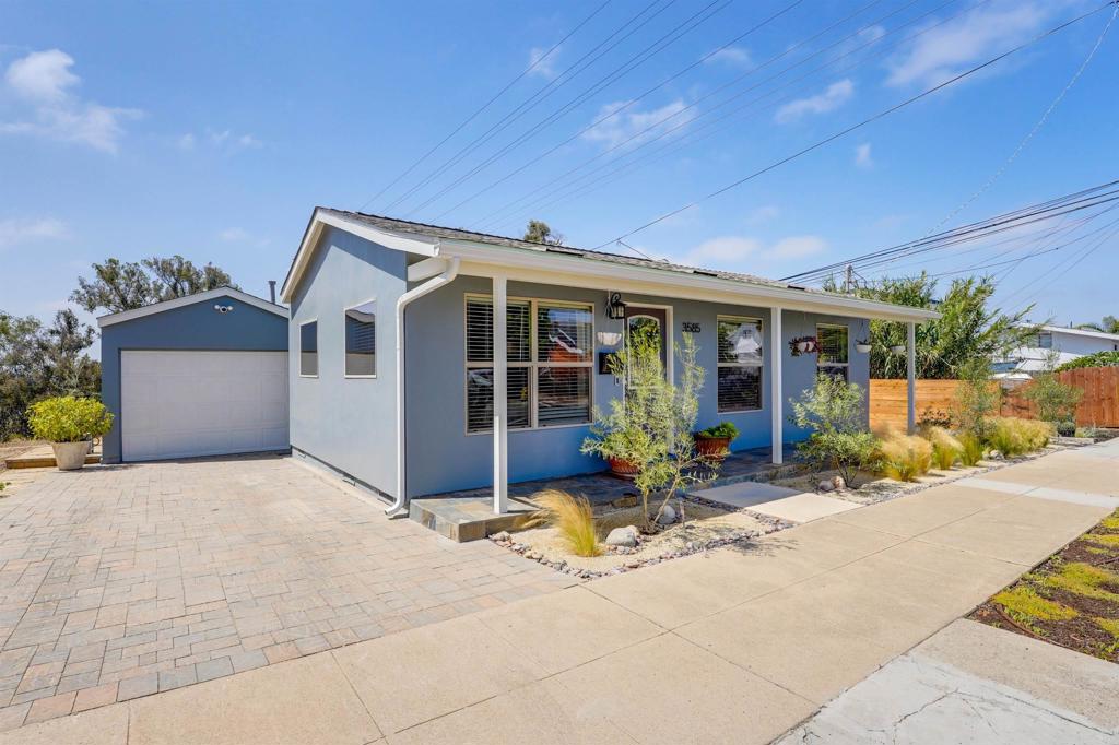 3585 Redwood Street