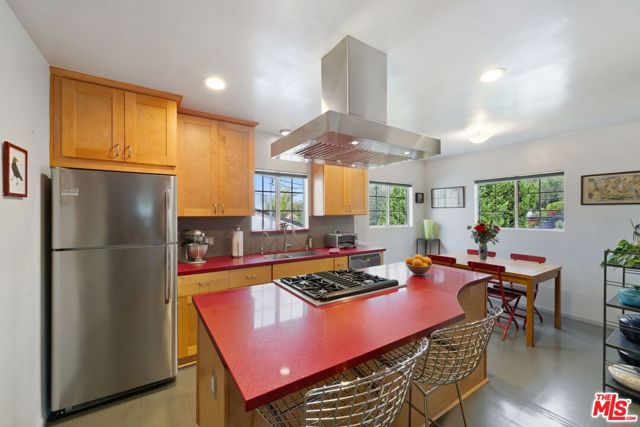 748 S Avenue 60, Los Angeles CA: https://media.crmls.org/mediaz/cfd107c6-f481-4c4c-8ff1-dc46a1c4455c.jpg