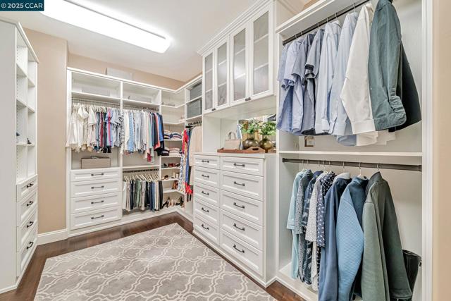 120 Tamarind Ln, Danville CA: https://media.crmls.org/mediaz/cfd1b624-9f1b-4553-b91e-7b03f63b7a7f.jpg