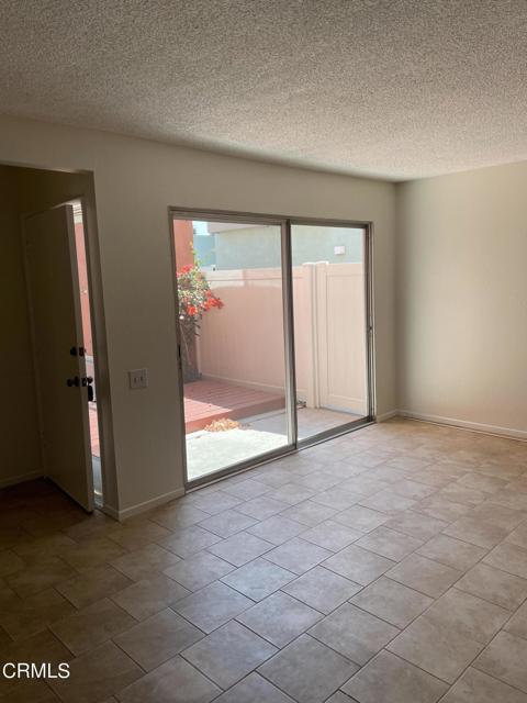 Detail Gallery Image 4 of 10 For 3031 E Harbor Bld #B,  Ventura,  CA 93001 - 2 Beds | 1/1 Baths