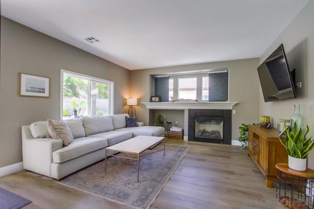 3207 Meadow Side Pl, Escondido CA: https://media.crmls.org/mediaz/cfd28fa9-e08e-4c51-afc0-46d03736a89d.jpg