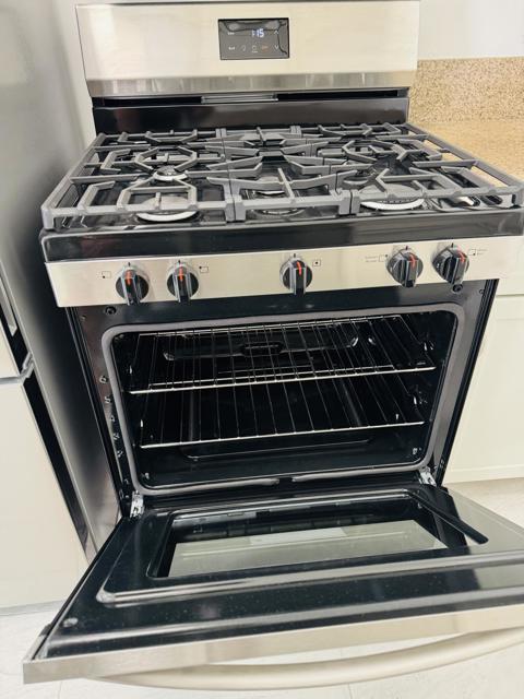 82815 Davis Drive, Indio CA: https://media.crmls.org/mediaz/cfd3103b-73c8-41a5-9bfe-2291ed1ad272.jpg