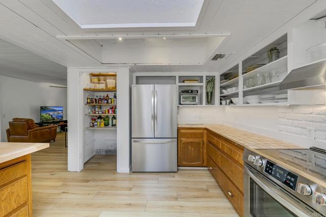 15134 Woods Valley Road, Valley Center CA: https://media.crmls.org/mediaz/cfd470d6-9b61-4653-b72c-b17ccd685781.jpg