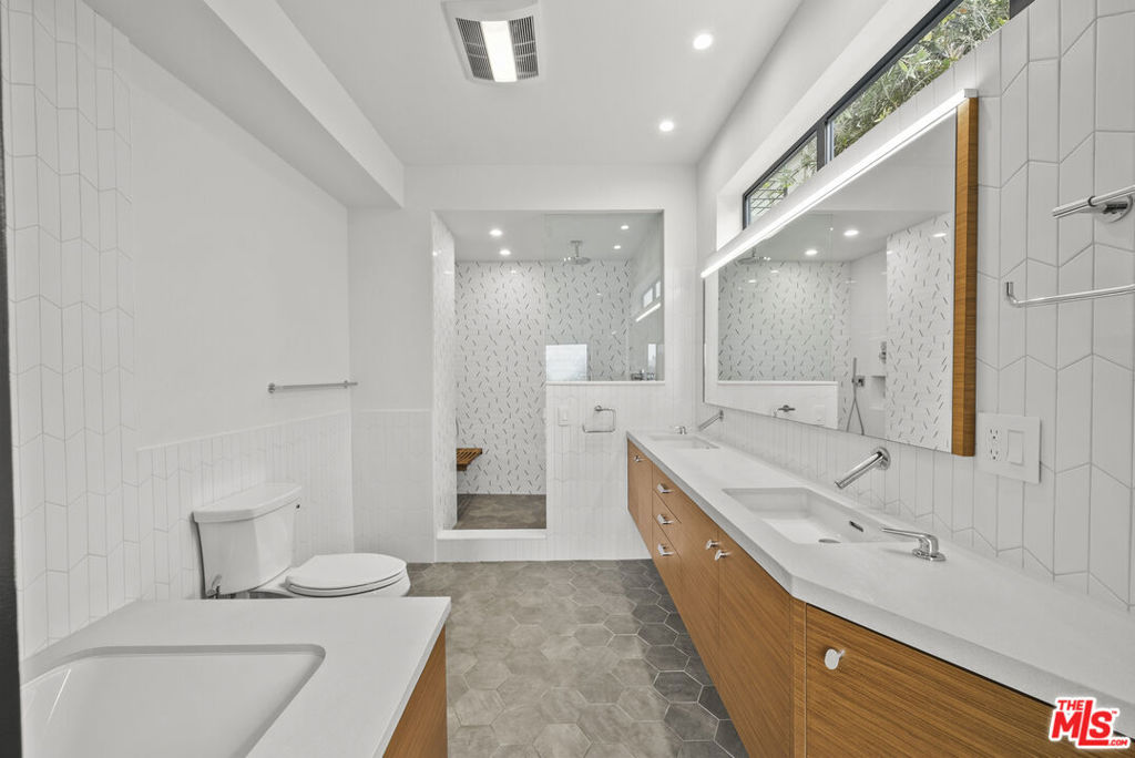 MLS #26856391 image #30