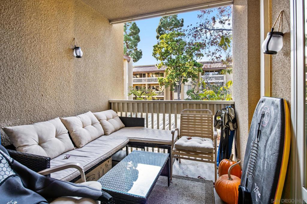 1855 Diamond St - photo 17