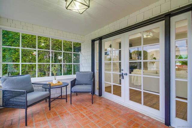 1864 Sunset Blvd, San Diego CA: https://media.crmls.org/mediaz/cfd76902-0a4d-47ee-9916-0ecdd989fde1.jpg