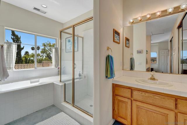2106 Zachary Gln, Escondido CA: https://media.crmls.org/mediaz/cfd7eae8-fce7-4fcf-83d3-a7e965cde066.jpg