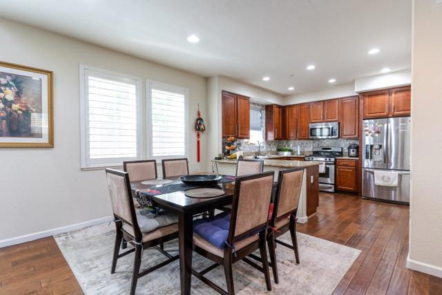 2789 Lavender Terrace, San Jose CA: https://media.crmls.org/mediaz/cfd815e3-d187-43ed-b0cc-20052bf274bd.jpg