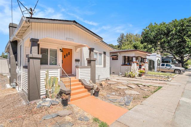 513 Arch Street, Martinez CA: https://media.crmls.org/mediaz/cfda580c-00b4-4062-8899-bc550c3e7767.jpg