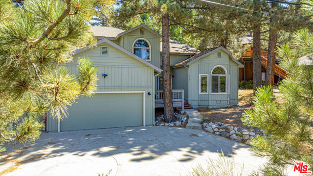 1712 Woodland Drive, Pine Mountain Club CA: https://media.crmls.org/mediaz/cfdac9a9-5753-40a4-8154-9709ce5bef65.jpg