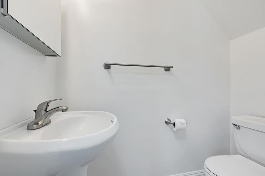 https://media.crmls.org/mediaz/cfdacb7c-07b6-4db7-be07-c20a79656361.jpg?preset=X-Large
