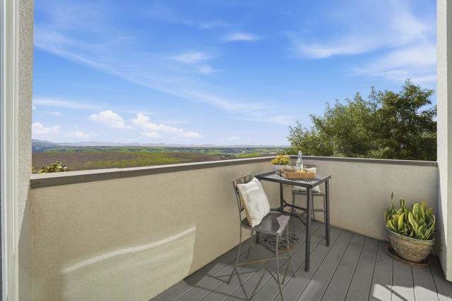 Detail Gallery Image 19 of 72 For 2056 Callisto Terrace, Chula Vista,  CA 91915 - 3 Beds | 3/1 Baths