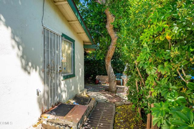 Detail Gallery Image 14 of 26 For 975 E Avenida De Los Arboles, Thousand Oaks,  CA 91360 - 4 Beds | 3 Baths