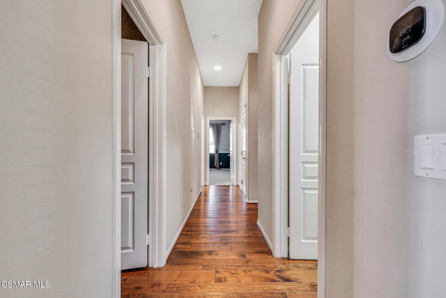 5199 Via Dolores, Newbury Park CA: https://media.crmls.org/mediaz/cfdb954c-795b-43cd-b939-a46e964c2cbb.jpg