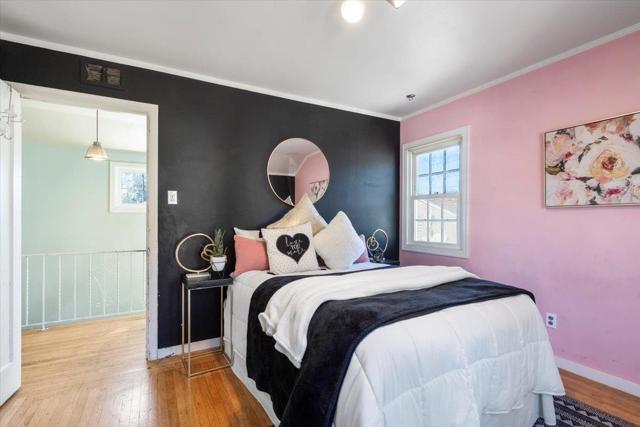 9401 Castlewood Street, Oakland CA: https://media.crmls.org/mediaz/cfdc3c1d-1a5d-4806-bda2-c6642c5cb36d.jpg