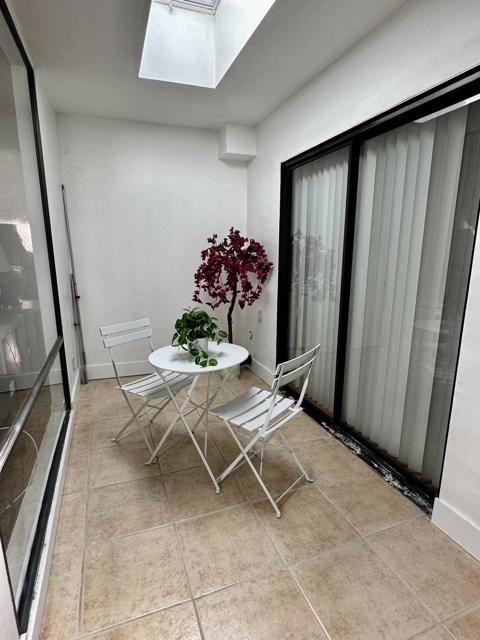 316 S Sierra Madre, Palm Desert CA: https://media.crmls.org/mediaz/cfdca1a7-fab2-4443-b760-38a33e040d5b.jpg