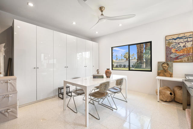 75465 Montecito Drive, Indian Wells CA: https://media.crmls.org/mediaz/cfdd0484-1d2c-4b6b-8406-a6d6fd110ec4.jpg