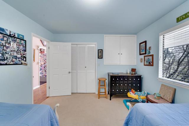 6 Stratford Place, Monterey CA: https://media.crmls.org/mediaz/cfdf32ae-8383-423f-9fd8-a78a02867f48.jpg