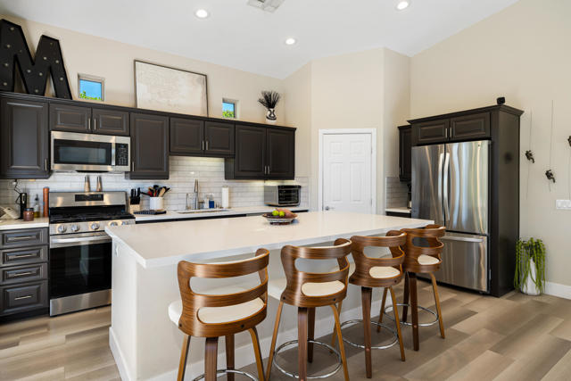 48170 Hjorth Street, Indio CA: https://media.crmls.org/mediaz/cfdf808e-6fac-4c60-8ef6-160c5ba22c63.jpg