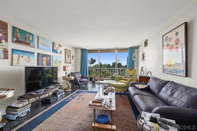 3635 7th Avenue, San Diego, California 92103, 2 Bedrooms Bedrooms, ,2 BathroomsBathrooms,Condominium,For Sale,7th Avenue,240021966SD