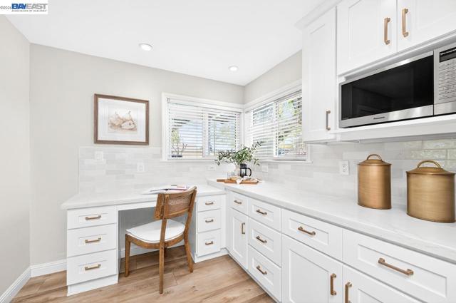 4127 Alvarado St, Pleasanton CA: https://media.crmls.org/mediaz/cfdfa23e-3ff2-429c-b5a6-ebf4f6c5e545.jpg