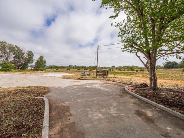 30 Riverside Road, Watsonville CA: https://media.crmls.org/mediaz/cfe0b47f-b557-456f-9669-6f03643fb07f.jpg