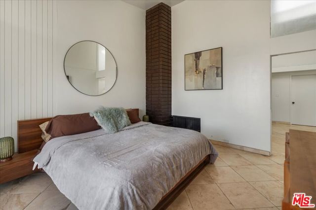 6530 Lakeridge Road, Los Angeles CA: https://media.crmls.org/mediaz/cfe0b4c4-37f9-4f39-90b7-2385c3793aeb.jpg