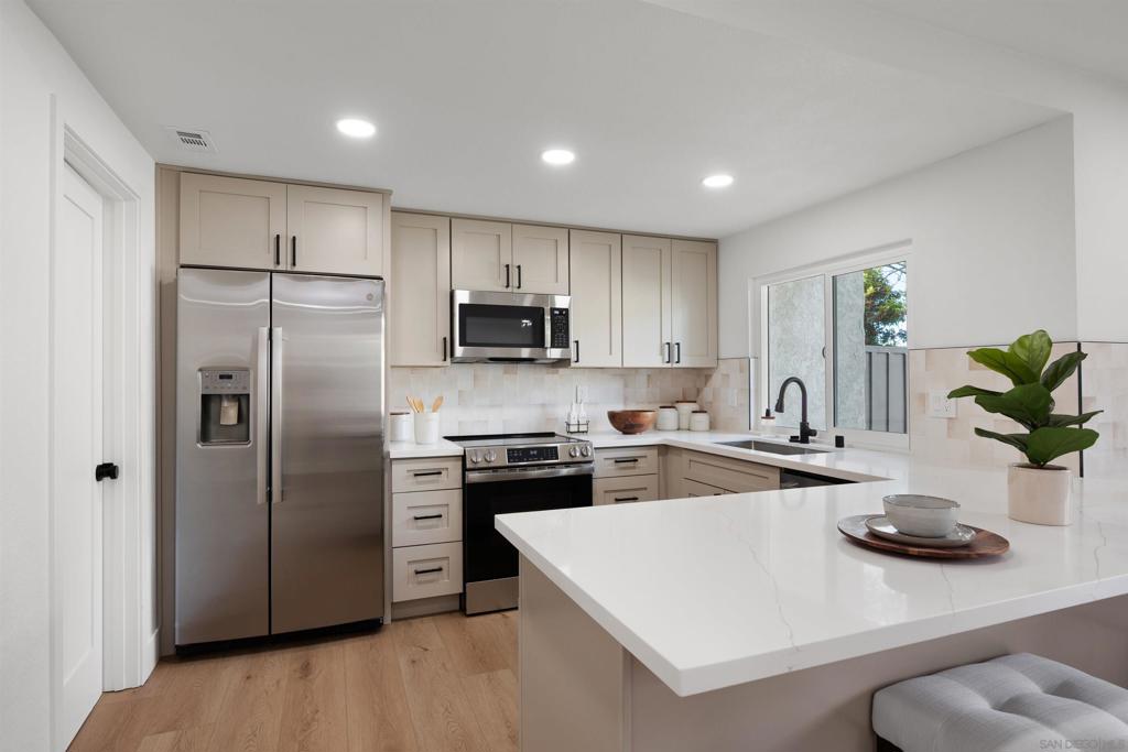 5187 Mount Alifan Dr