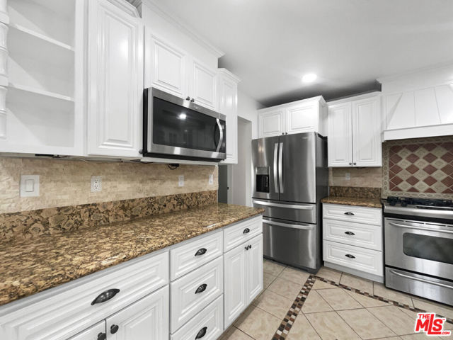 42859 23rd Street, Lancaster CA: https://media.crmls.org/mediaz/cfe16ea2-b8f9-4b79-9273-3cac75873166.jpg