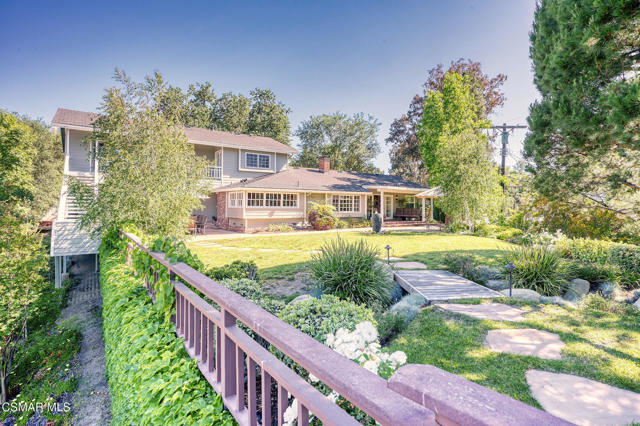 22101 Mulholland Drive, Woodland Hills CA: https://media.crmls.org/mediaz/cfe21fa8-7d78-423c-83c8-59f8451909e1.jpg