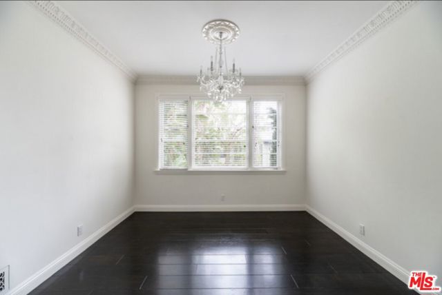 9243 Doheny Road, West Hollywood CA: https://media.crmls.org/mediaz/cfe33548-2d18-46d1-87ea-fc7d5d7c1075.jpg