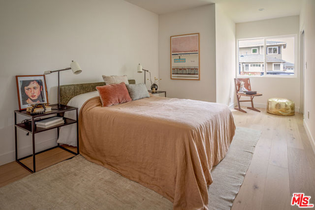 7609 Alverstone Avenue, Los Angeles CA: https://media.crmls.org/mediaz/cfe3d04b-9704-4c3f-aa4b-ed6a9dc05bb4.jpg