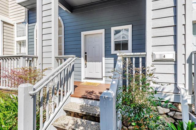 4 Brigantine Lane, Redwood City CA: https://media.crmls.org/mediaz/cfe3e980-8631-4912-a5a1-54e4dc853490.jpg