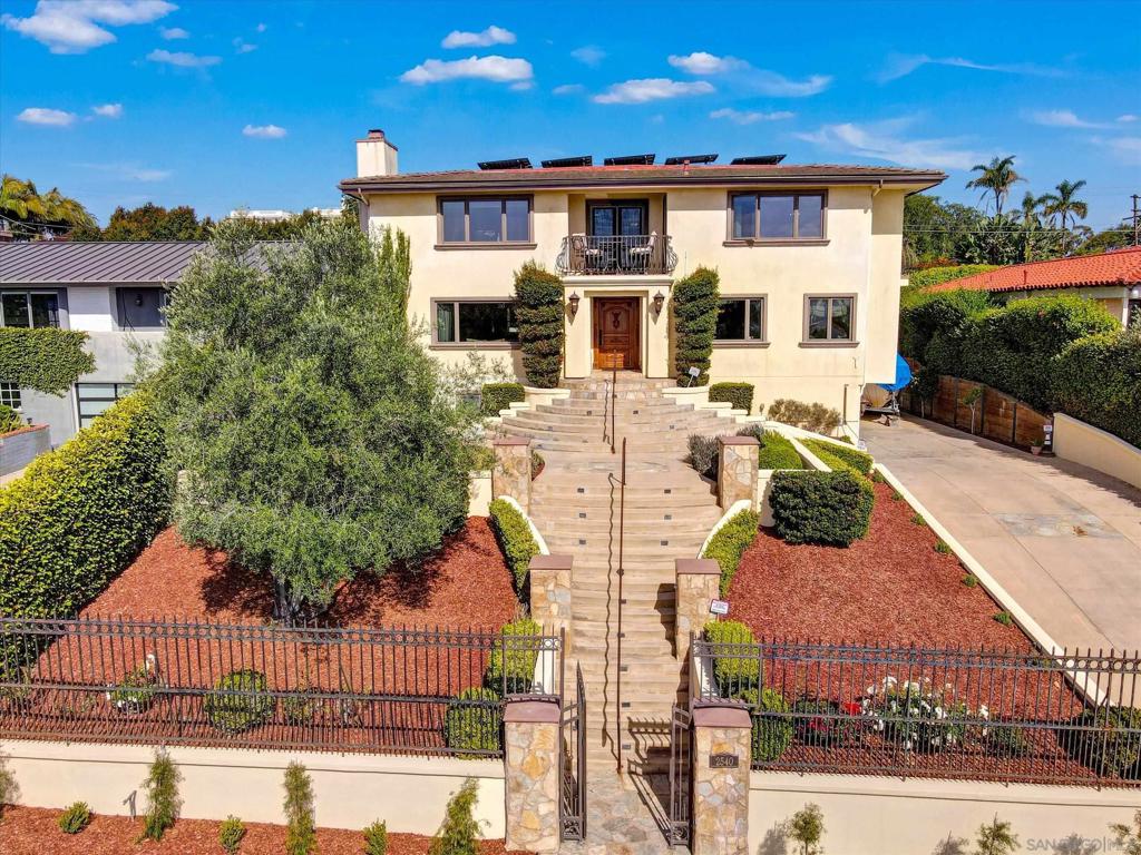 2540 Chatsworth - photo 3
