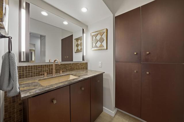 444 Sunningdale Drive, Rancho Mirage CA: https://media.crmls.org/mediaz/cfe54579-b93a-48c7-a98e-19e1aee89cb0.jpg