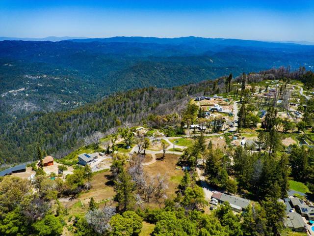 300 Braemoor Drive, Santa Cruz CA: https://media.crmls.org/mediaz/cfe5611d-b98d-4134-9ee5-8f628f39dcfc.jpg