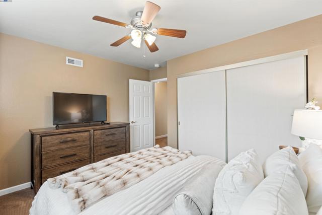 2845 Briarwood Dr, Livermore CA: https://media.crmls.org/mediaz/cfe56c76-d045-408b-bf1e-b1403cce505e.jpg