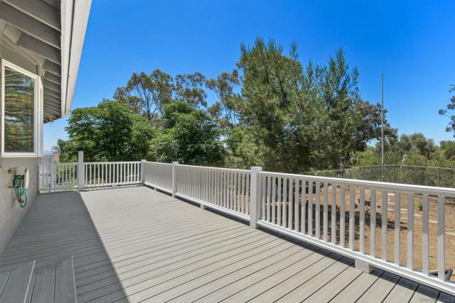 3165 Torreon Dr, Alpine CA: https://media.crmls.org/mediaz/cfe5cd64-cde1-40c1-bb83-8ff3355d0651.jpg