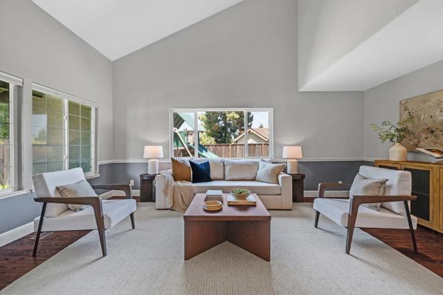 331 Idyllwild Court, Redwood City CA: https://media.crmls.org/mediaz/cfe67527-6c9c-40a7-aeba-6ad0e744ff04.jpg