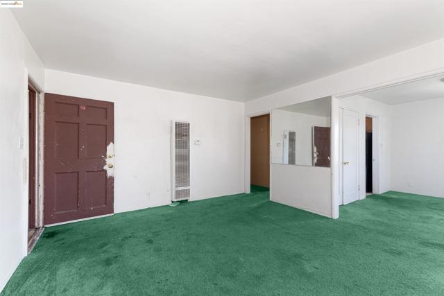 1427 65Th Ave, Oakland CA: https://media.crmls.org/mediaz/cfe6d5fd-b56c-42e5-9964-383f08b3e685.jpg