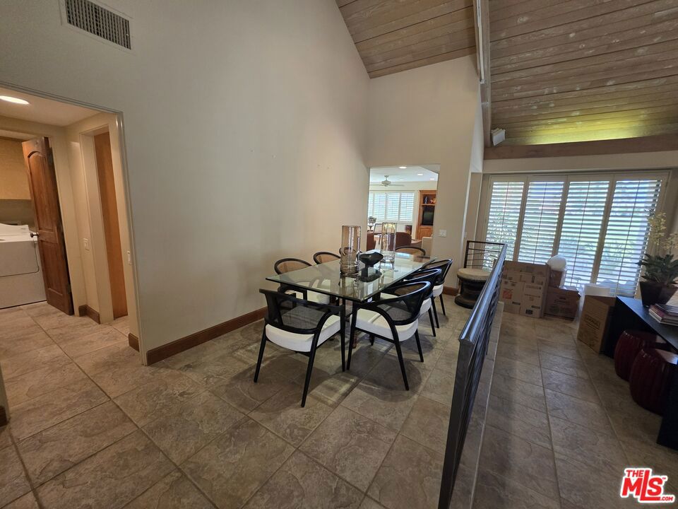 MLS #25595733 image #15