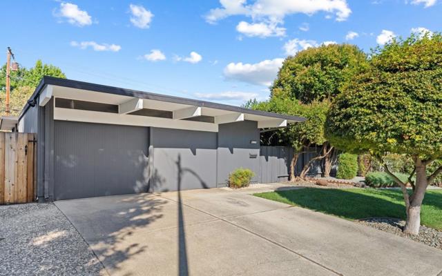 Image 2 of 43 For 2302 Fairglen Drive