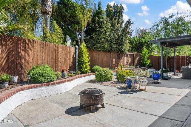 Detail Gallery Image 35 of 44 For 472 Madreselva Ct, Camarillo,  CA 93012 - 4 Beds | 2 Baths