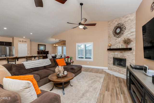 Detail Gallery Image 8 of 31 For 4813 Smokey Mountain Way, Bakersfield,  CA 93312 - 4 Beds | 2 Baths