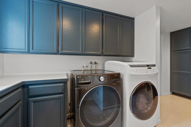 Image 31 of 75 For 4938 San Jacinto Circle