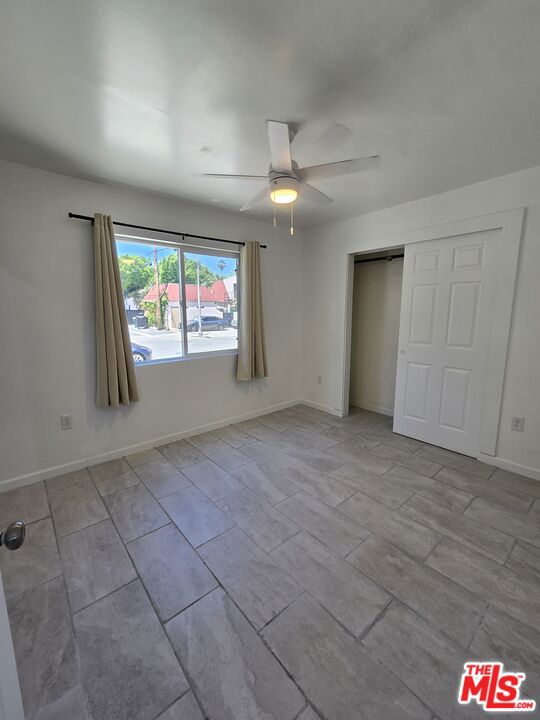 300 S La Peer Drive, Beverly Hills CA: https://media.crmls.org/mediaz/cfea88d6-2203-4215-941f-bd69ea783477.jpg
