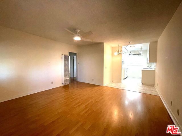 7141 North Coldwater Canyon Avenue, 16 photo 7