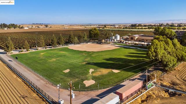 3501 Byer Road, Byron CA: https://media.crmls.org/mediaz/cfebc1d8-3417-4a9e-a1df-9ad07ed5fa07.jpg