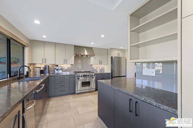 35657 Calle Montigo, Cathedral City CA: https://media.crmls.org/mediaz/cfebc538-aac9-487a-b219-62b8710ac9d4.jpg