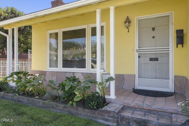 Detail Gallery Image 3 of 30 For 3662 Loma Vista Rd, Ventura,  CA 93003 - 3 Beds | 2 Baths